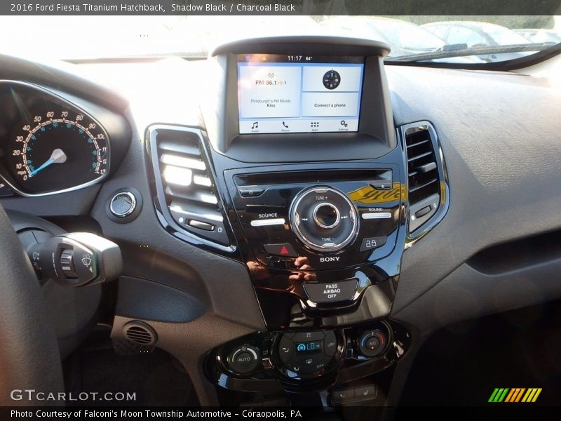 Shadow Black / Charcoal Black 2016 Ford Fiesta Titanium Hatchback