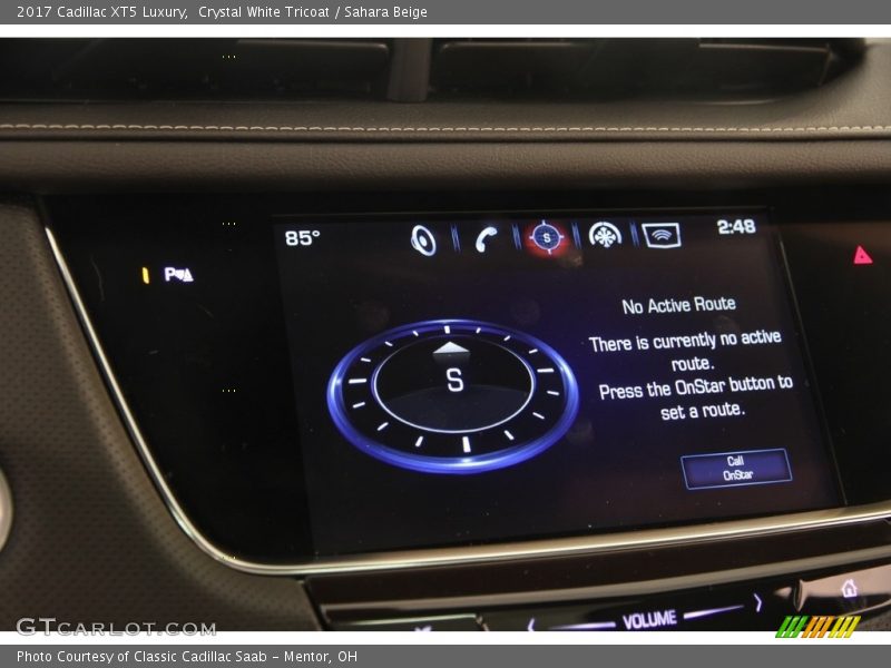 Crystal White Tricoat / Sahara Beige 2017 Cadillac XT5 Luxury