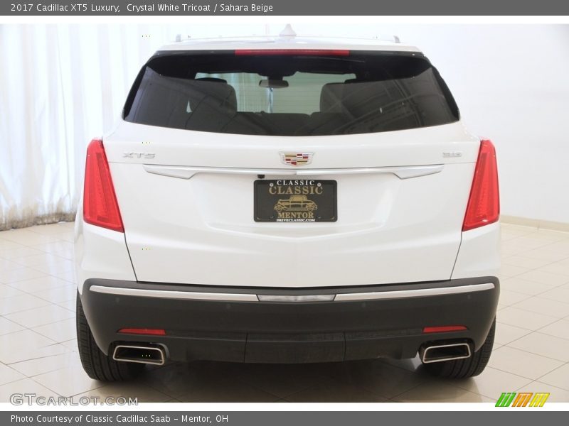 Crystal White Tricoat / Sahara Beige 2017 Cadillac XT5 Luxury