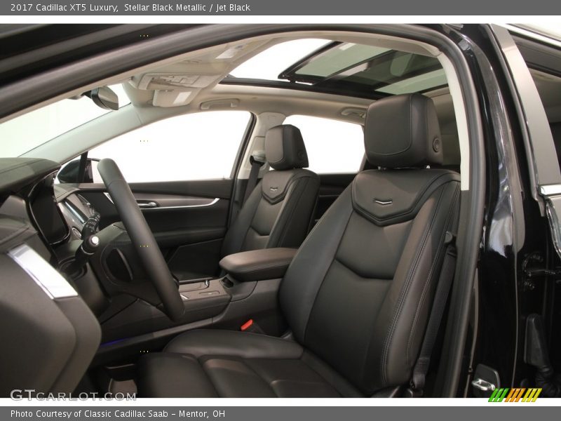 Stellar Black Metallic / Jet Black 2017 Cadillac XT5 Luxury