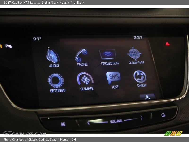 Stellar Black Metallic / Jet Black 2017 Cadillac XT5 Luxury