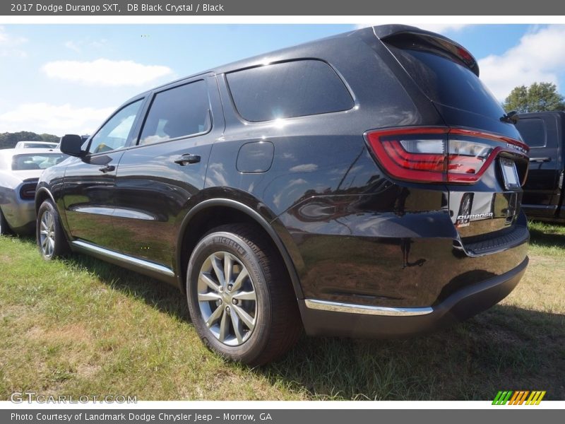 DB Black Crystal / Black 2017 Dodge Durango SXT