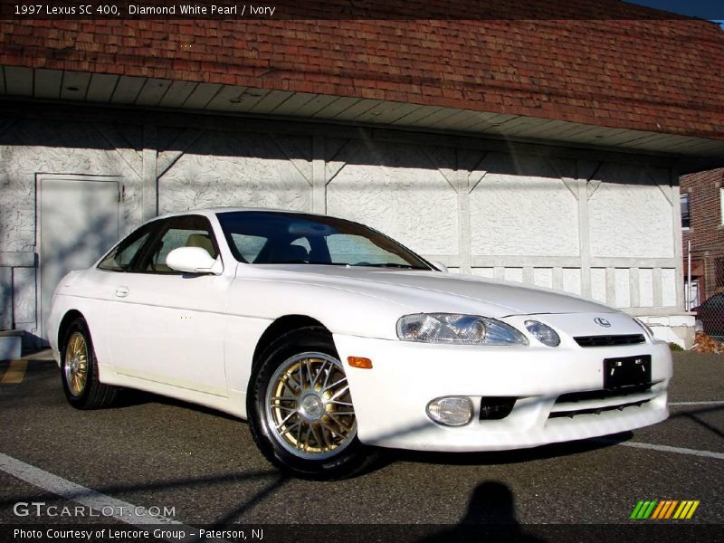 Diamond White Pearl / Ivory 1997 Lexus SC 400