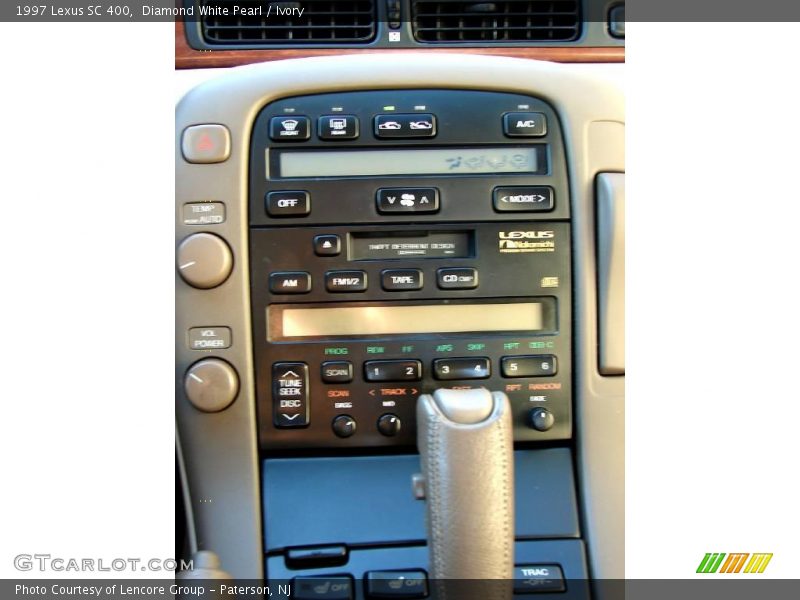 Diamond White Pearl / Ivory 1997 Lexus SC 400