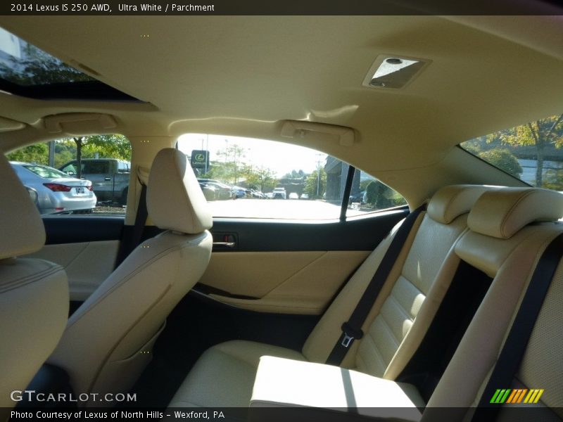 Ultra White / Parchment 2014 Lexus IS 250 AWD