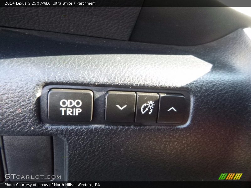 Ultra White / Parchment 2014 Lexus IS 250 AWD