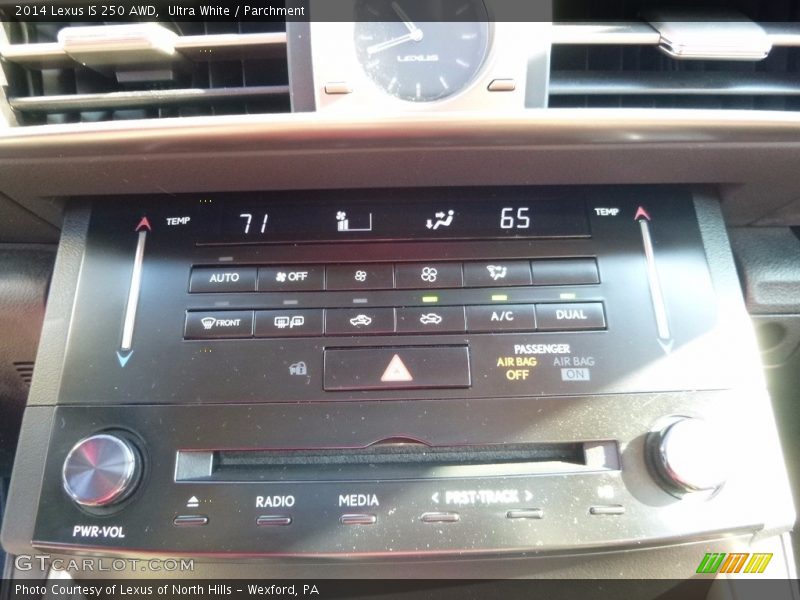 Ultra White / Parchment 2014 Lexus IS 250 AWD