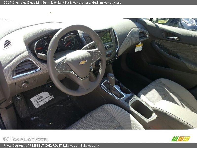 Summit White / Dark Atmosphere/Medium Atmosphere 2017 Chevrolet Cruze LT