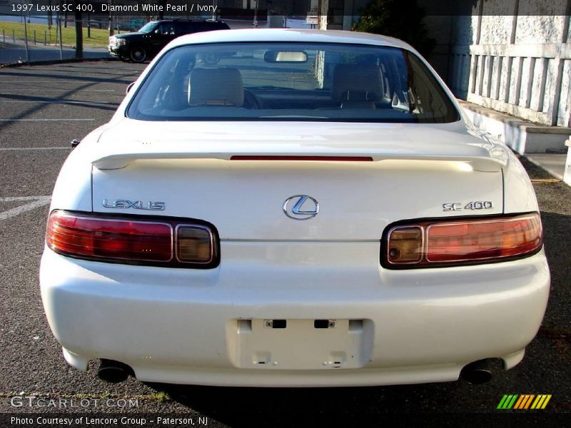 Diamond White Pearl / Ivory 1997 Lexus SC 400
