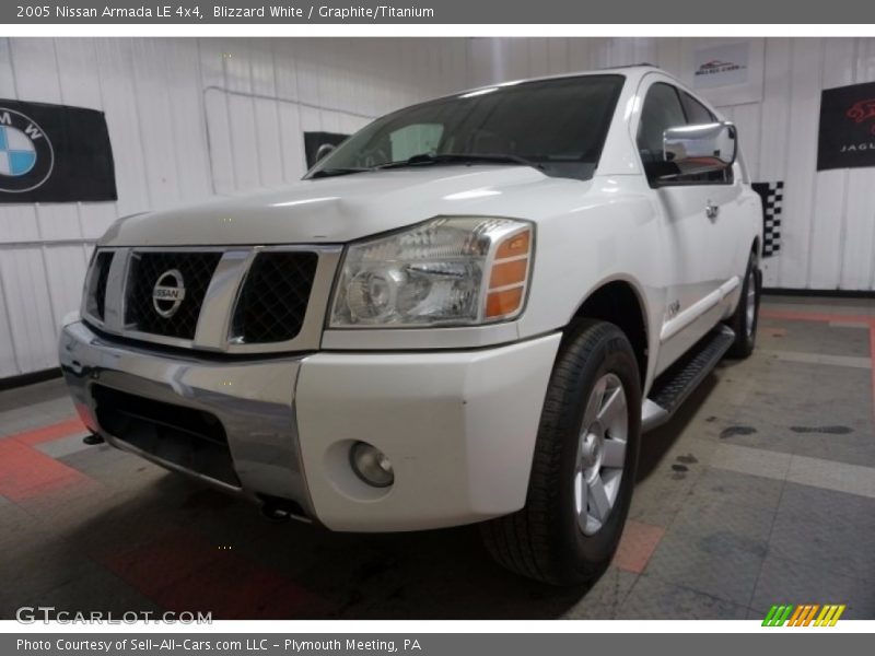 Blizzard White / Graphite/Titanium 2005 Nissan Armada LE 4x4