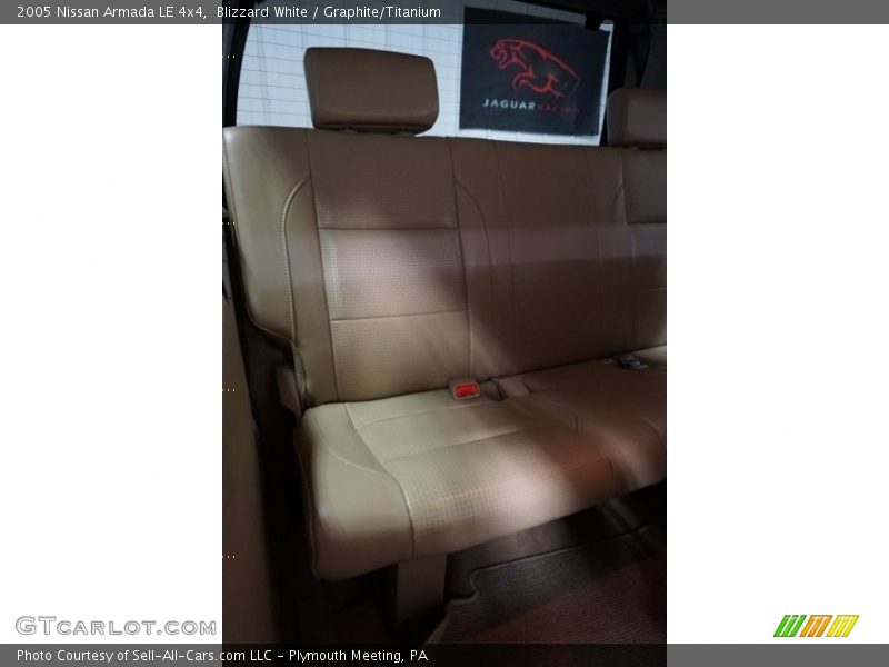 Blizzard White / Graphite/Titanium 2005 Nissan Armada LE 4x4