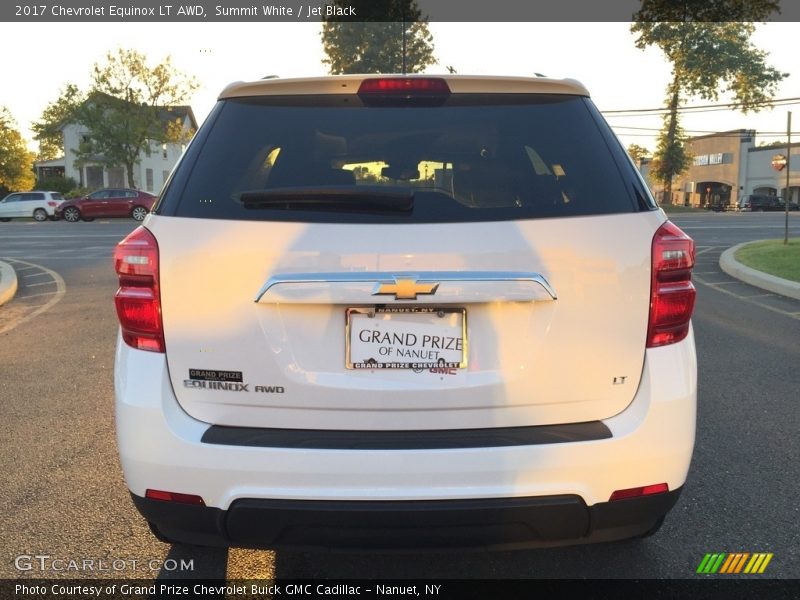 Summit White / Jet Black 2017 Chevrolet Equinox LT AWD