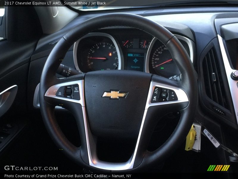 Summit White / Jet Black 2017 Chevrolet Equinox LT AWD