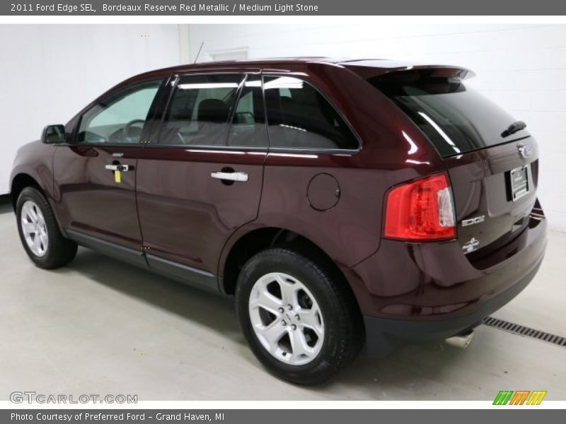 Bordeaux Reserve Red Metallic / Medium Light Stone 2011 Ford Edge SEL