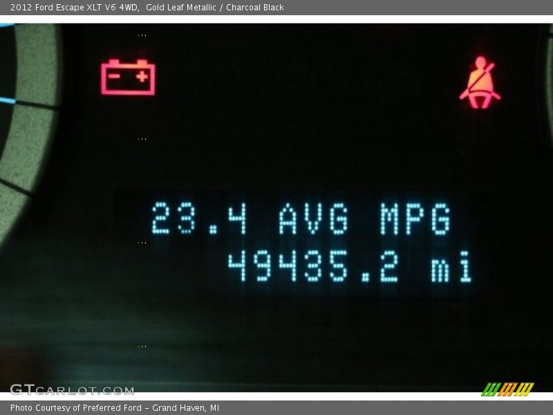 Gold Leaf Metallic / Charcoal Black 2012 Ford Escape XLT V6 4WD