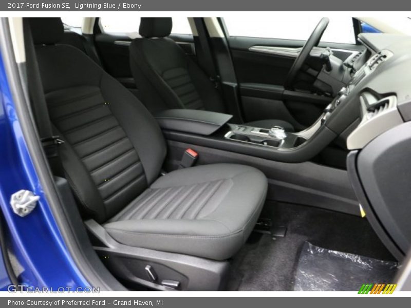 Lightning Blue / Ebony 2017 Ford Fusion SE