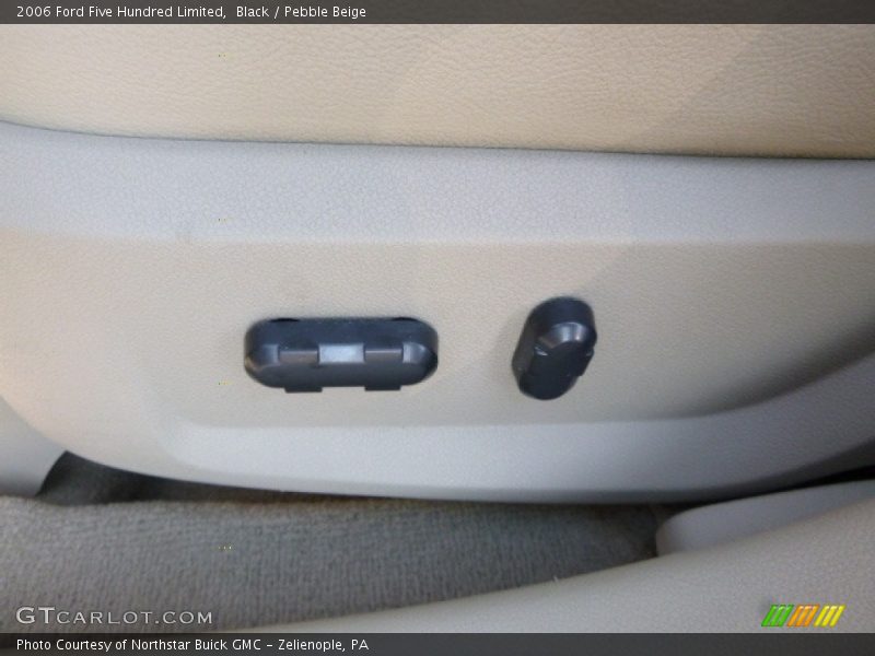 Black / Pebble Beige 2006 Ford Five Hundred Limited