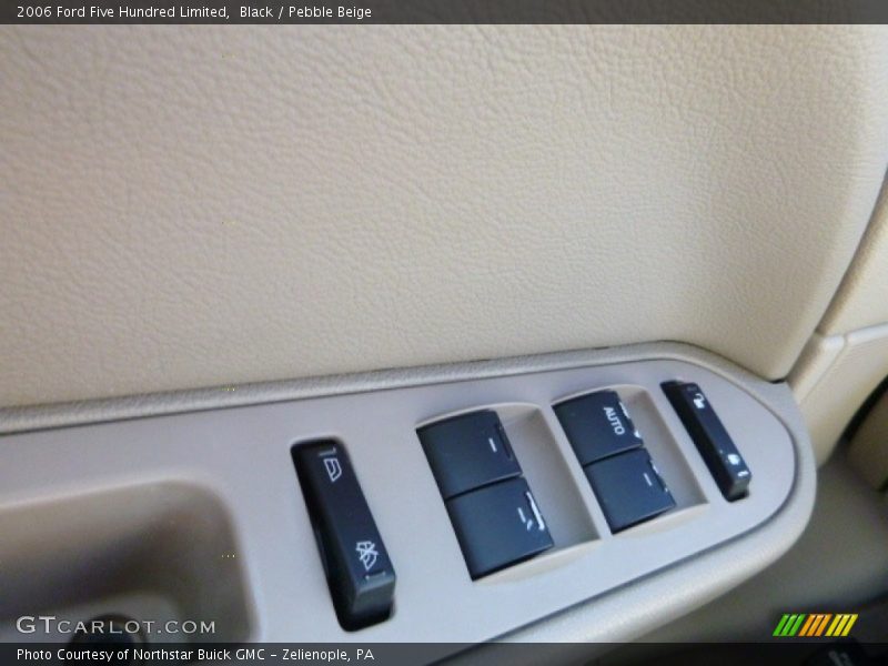 Black / Pebble Beige 2006 Ford Five Hundred Limited
