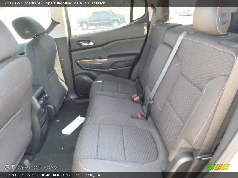 Sparkling Silver Metallic / Jet Black 2017 GMC Acadia SLE