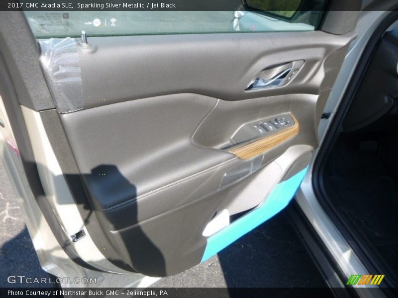 Sparkling Silver Metallic / Jet Black 2017 GMC Acadia SLE