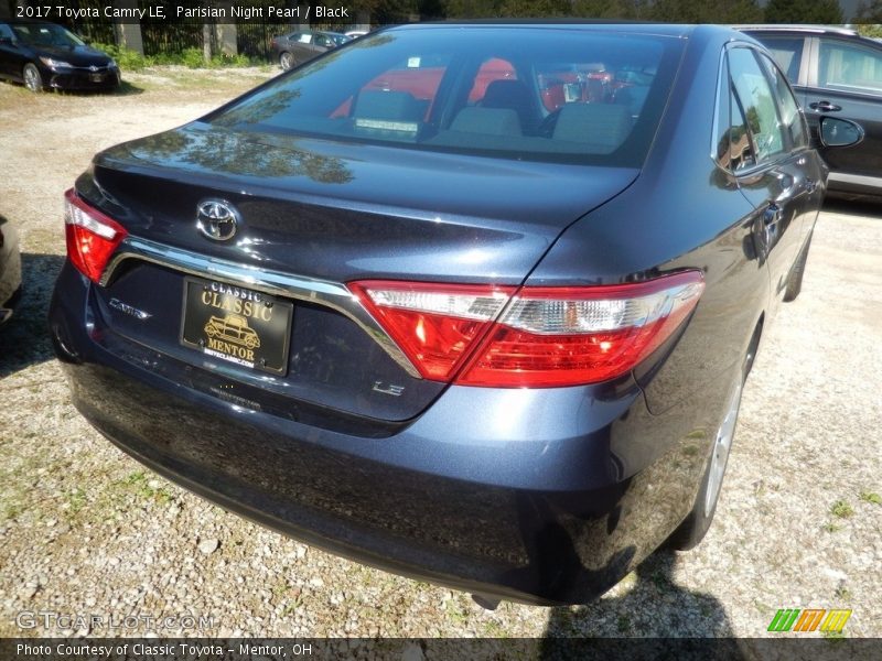 Parisian Night Pearl / Black 2017 Toyota Camry LE