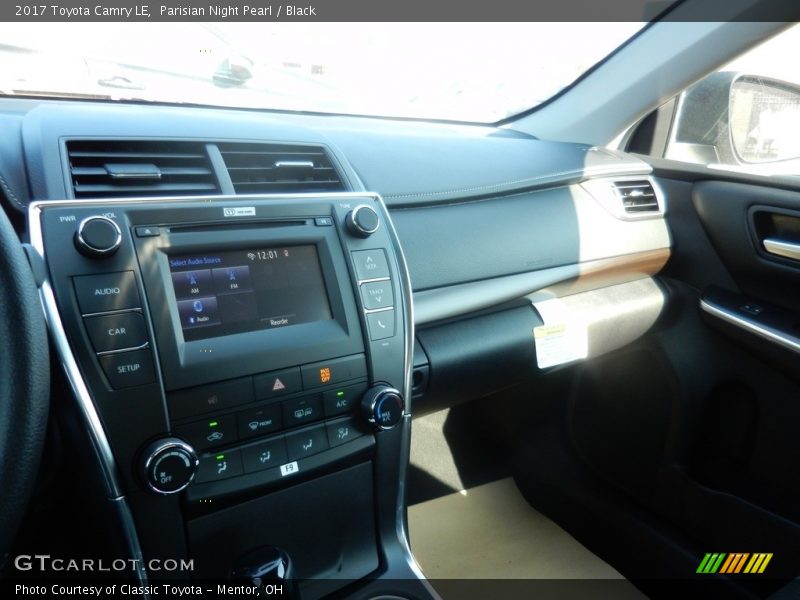 Parisian Night Pearl / Black 2017 Toyota Camry LE