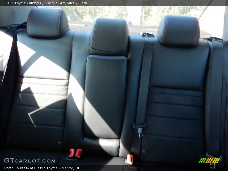 Cosmic Gray Mica / Black 2017 Toyota Camry SE