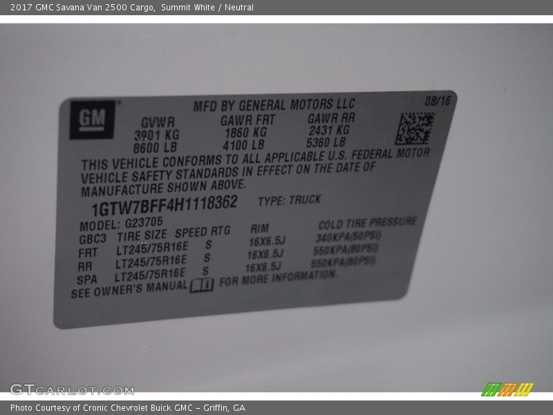 Summit White / Neutral 2017 GMC Savana Van 2500 Cargo