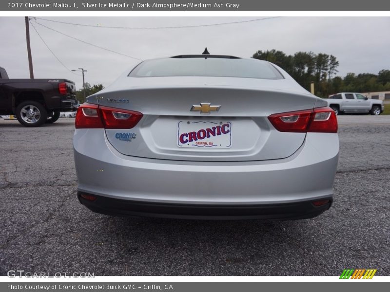 Silver Ice Metallic / Dark Atmosphere/Medium Ash Gray 2017 Chevrolet Malibu L