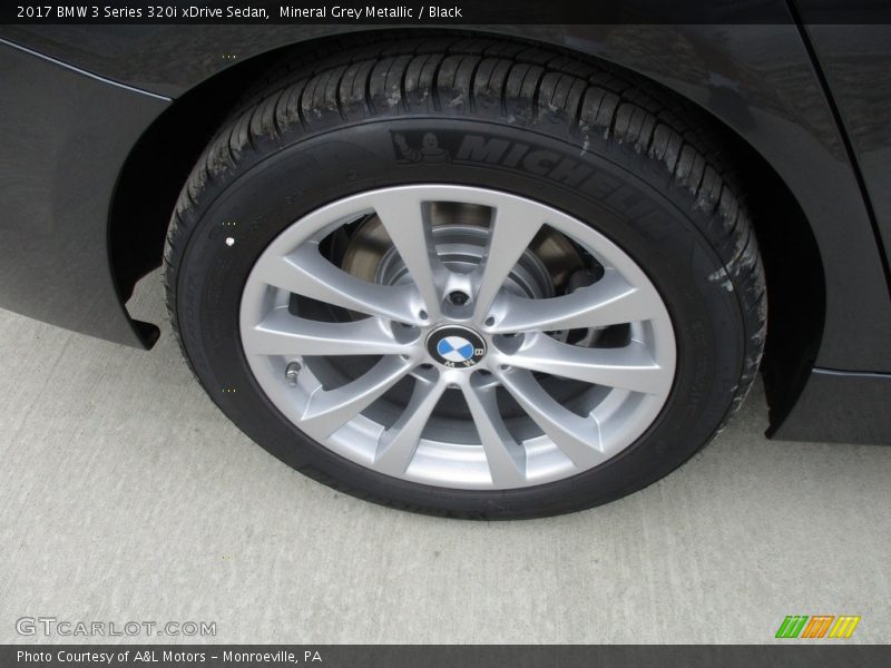 Mineral Grey Metallic / Black 2017 BMW 3 Series 320i xDrive Sedan