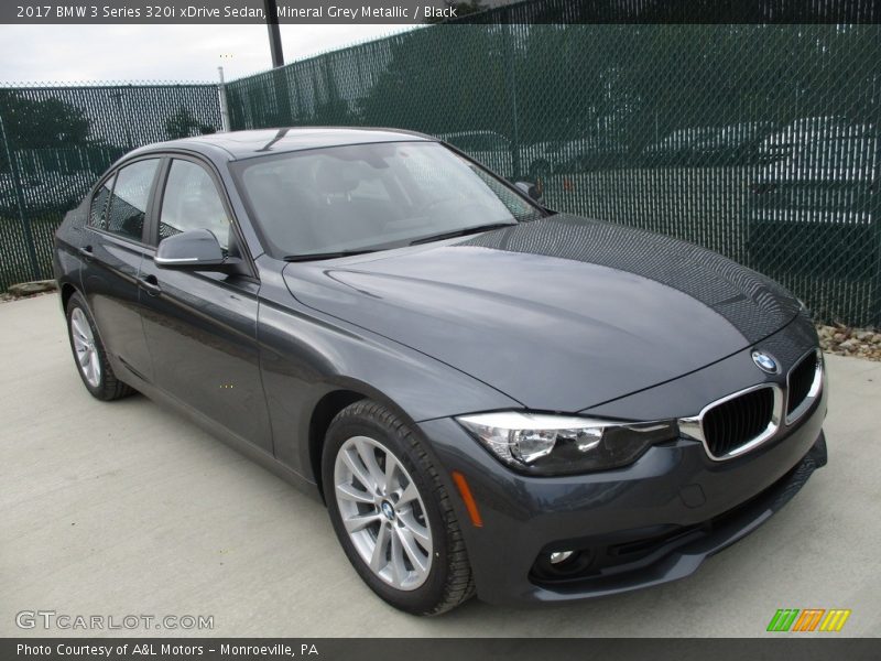 Front 3/4 View of 2017 3 Series 320i xDrive Sedan