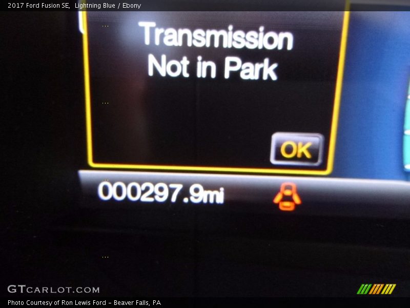 Lightning Blue / Ebony 2017 Ford Fusion SE