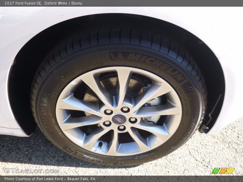 Oxford White / Ebony 2017 Ford Fusion SE