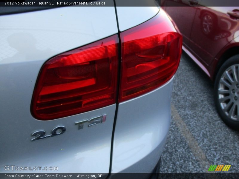 Reflex Silver Metallic / Beige 2012 Volkswagen Tiguan SE
