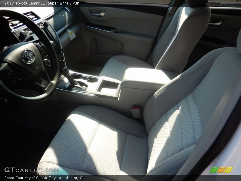 Super White / Ash 2017 Toyota Camry LE