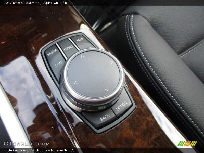 Alpine White / Black 2017 BMW X3 xDrive28i