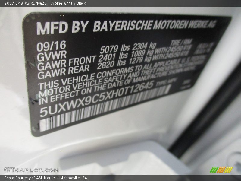 Alpine White / Black 2017 BMW X3 xDrive28i