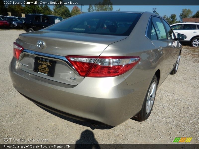Creme Brulee Mica / Black 2017 Toyota Camry LE