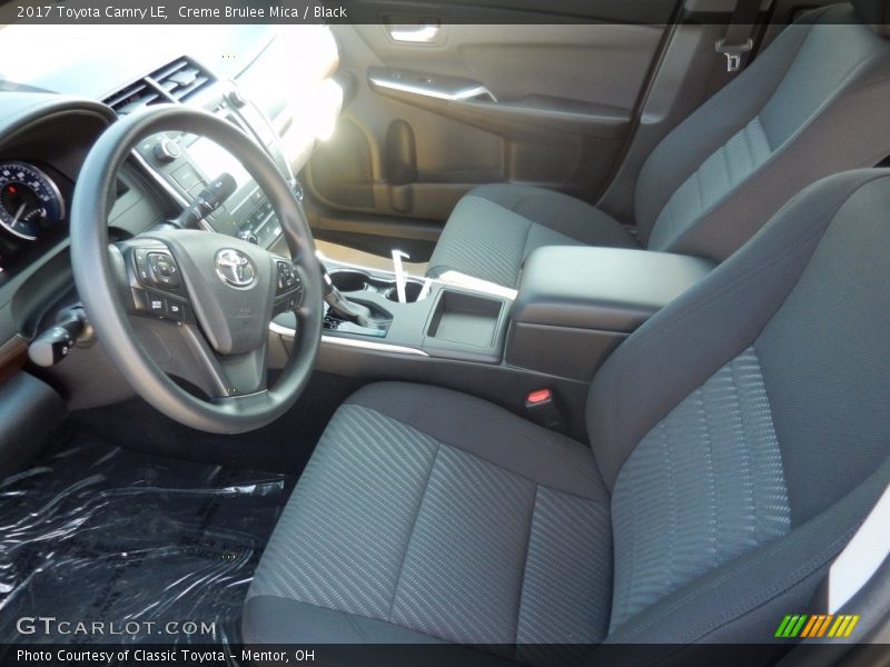 Creme Brulee Mica / Black 2017 Toyota Camry LE