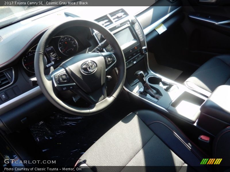 Cosmic Gray Mica / Black 2017 Toyota Camry SE