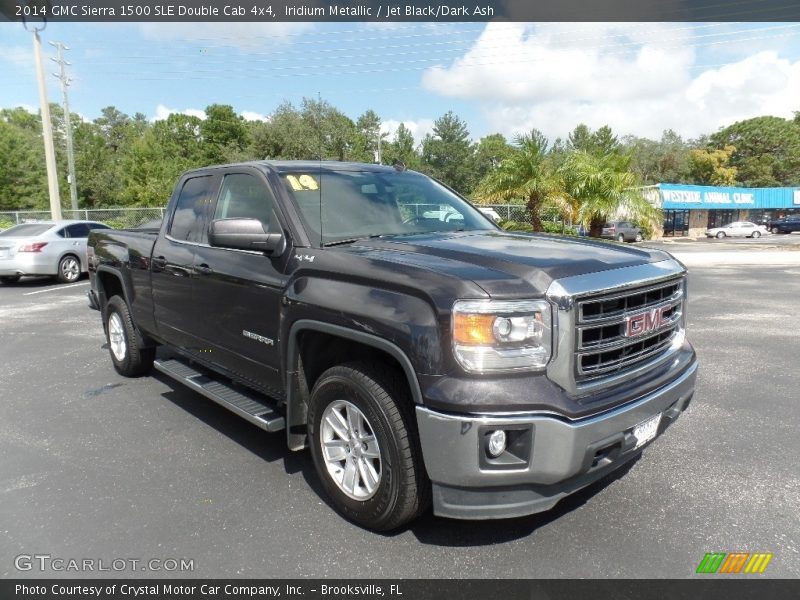 Front 3/4 View of 2014 Sierra 1500 SLE Double Cab 4x4