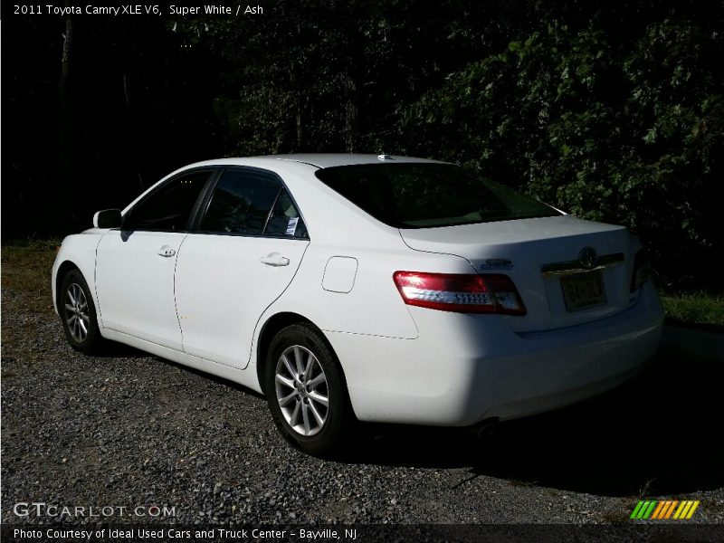 Super White / Ash 2011 Toyota Camry XLE V6