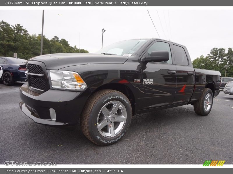 Front 3/4 View of 2017 1500 Express Quad Cab