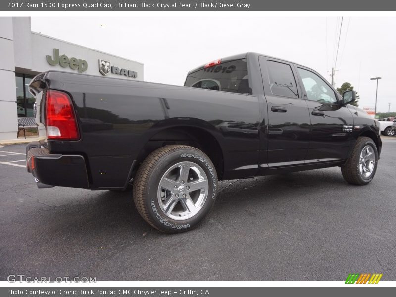 Brilliant Black Crystal Pearl / Black/Diesel Gray 2017 Ram 1500 Express Quad Cab