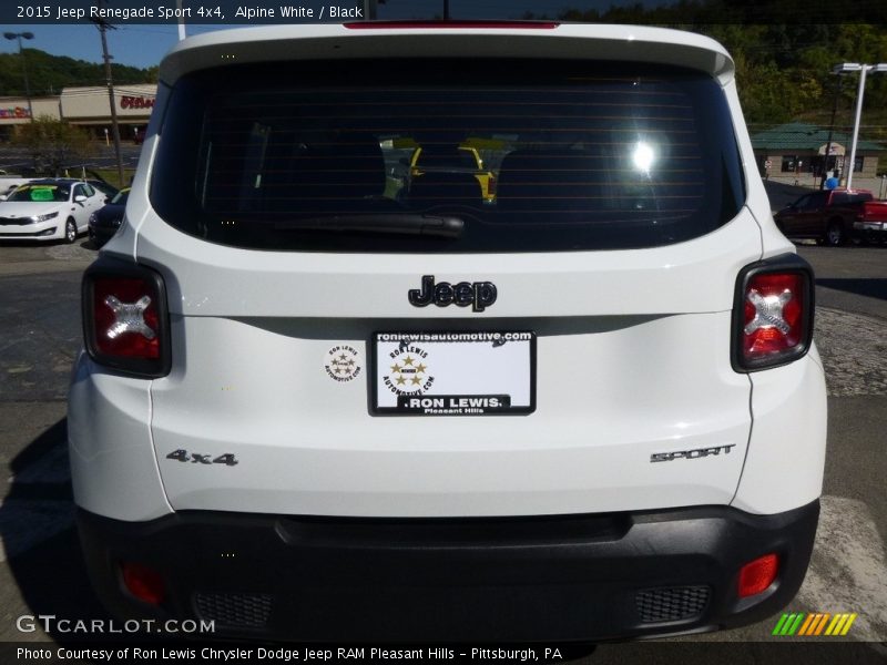 Alpine White / Black 2015 Jeep Renegade Sport 4x4