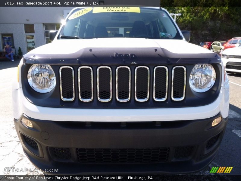 Alpine White / Black 2015 Jeep Renegade Sport 4x4