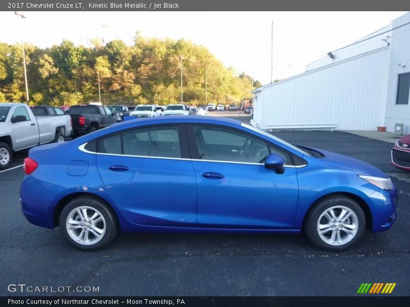 Kinetic Blue Metallic / Jet Black 2017 Chevrolet Cruze LT
