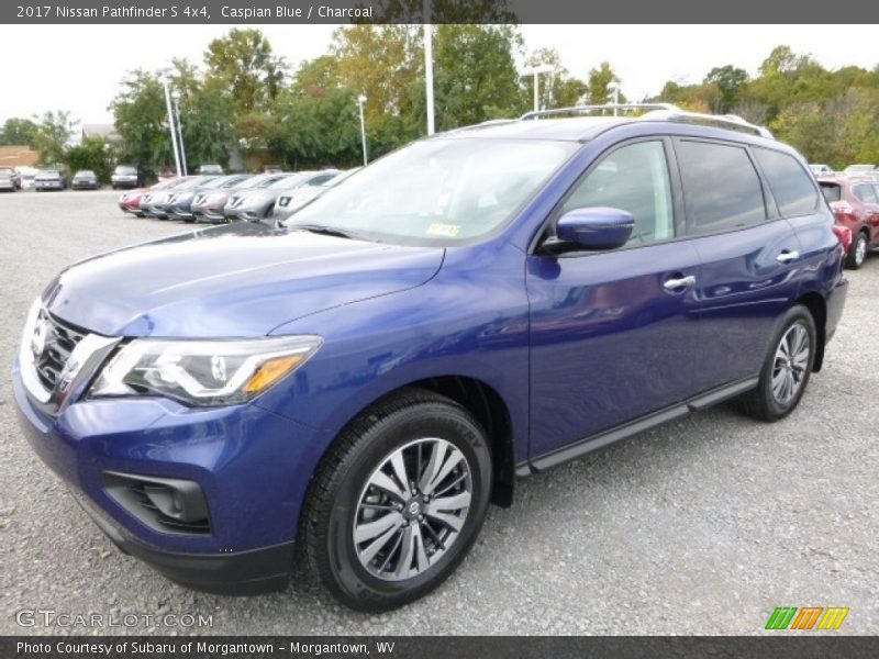 Front 3/4 View of 2017 Pathfinder S 4x4