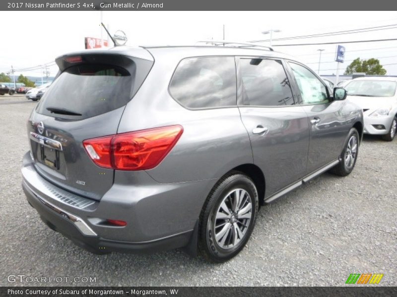 Gun Metallic / Almond 2017 Nissan Pathfinder S 4x4