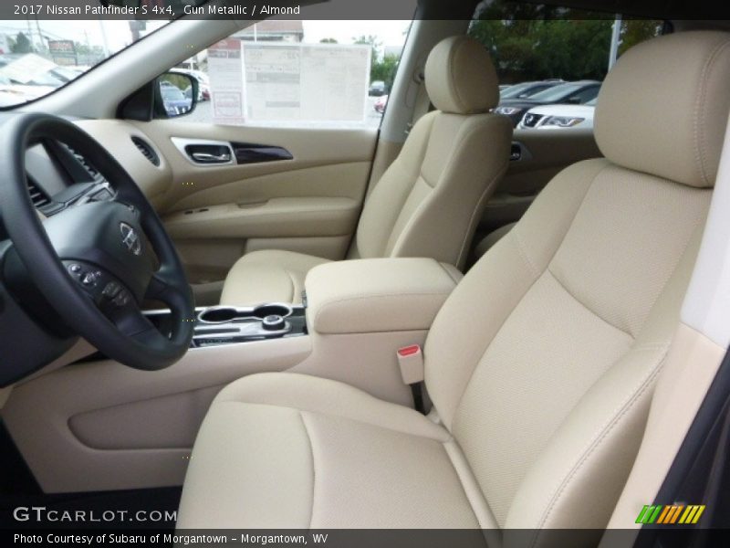 Gun Metallic / Almond 2017 Nissan Pathfinder S 4x4